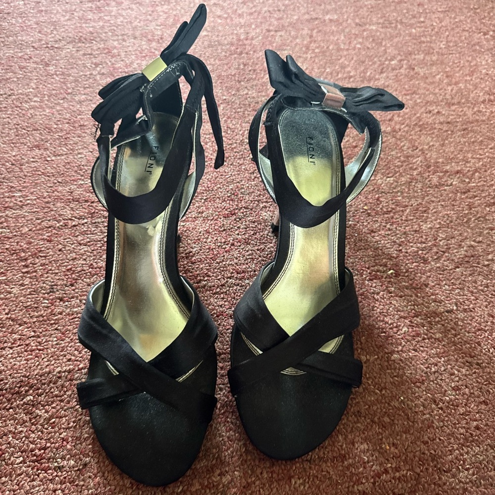 FIONI Black Strappy Heels with Bow Detail